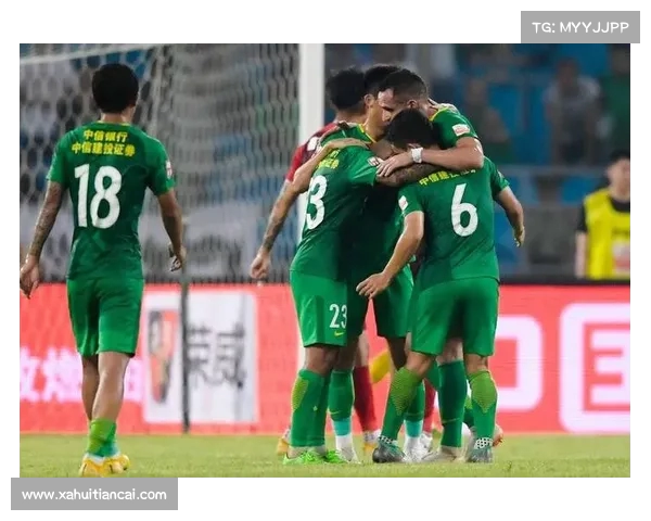 达万恩加德乌缺席国安赛前训练 明天双外援或将出战 达万恩加德乌缺席国安赛前训练 明天双外援或将出战